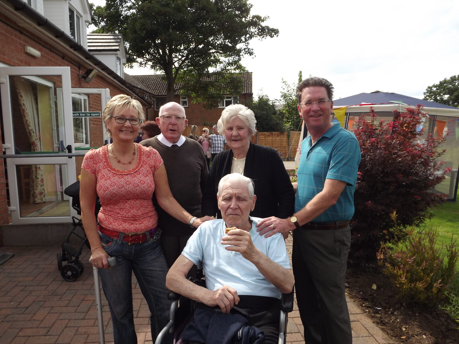 DSCF1503 Yew Tree Nursing Home